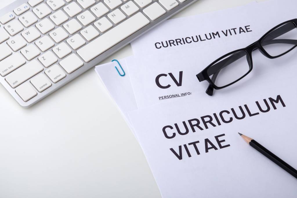 CERCASI MECCANICO QUALIFICATO AUTOBUS